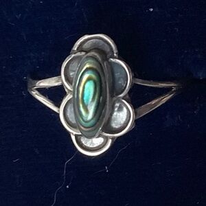 New vintage silver abalone flower ring